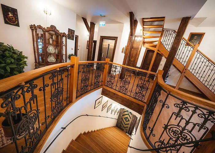 Zamek Rychvald - The Old Yard Rychvald Hotell 4*